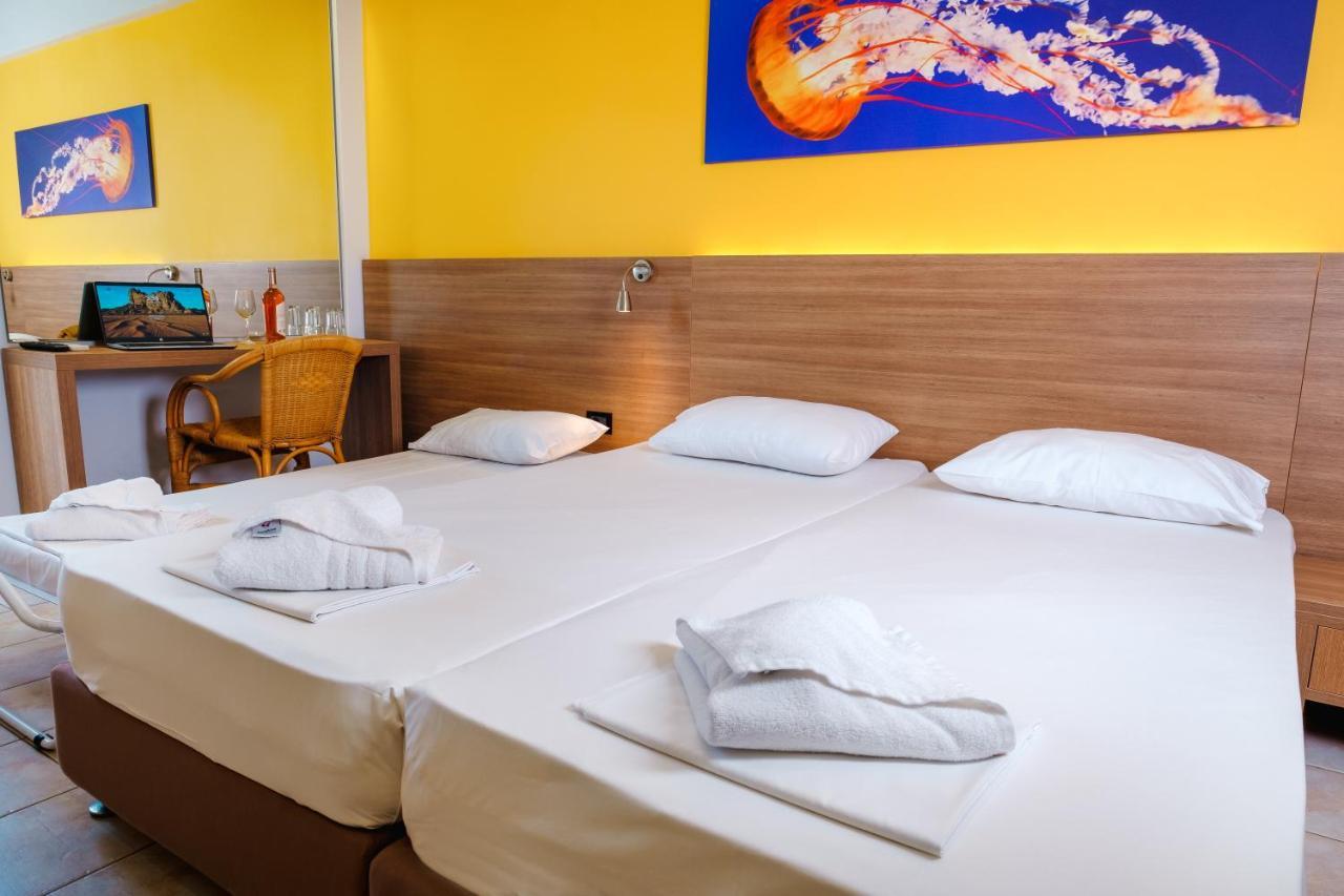 Hotel Pavlou Poros Town Dış mekan fotoğraf